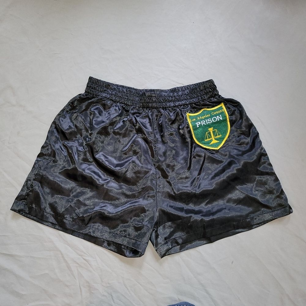 Los Angeles County Prison black shorts M/L
